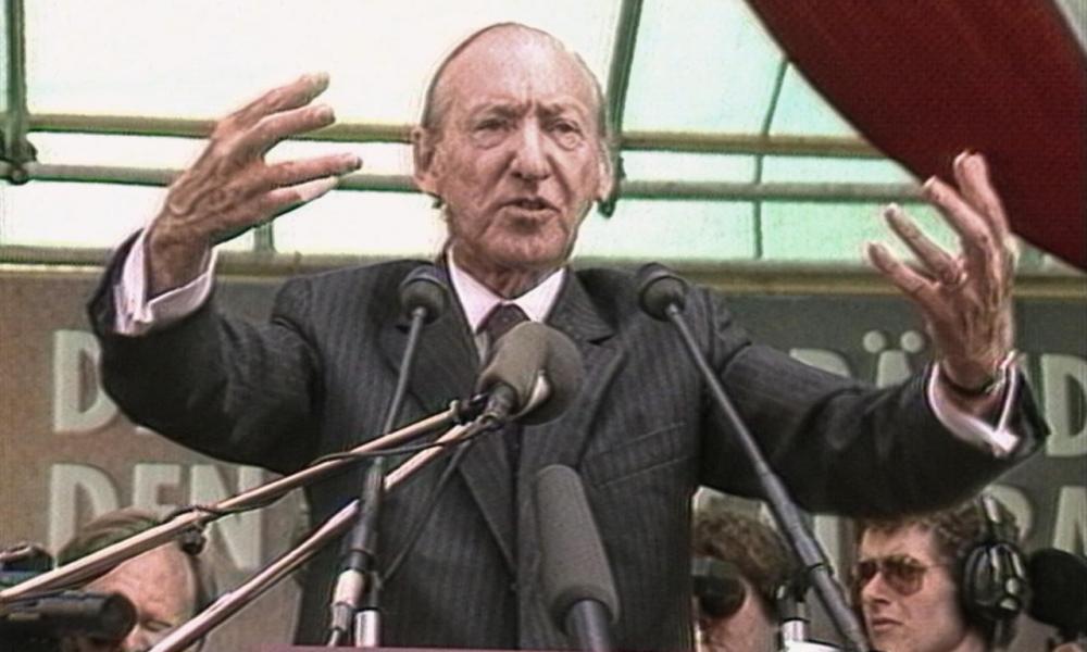 Fragmento de la película "Waldheims Walzer / The Waldheim Waltz" (2018).